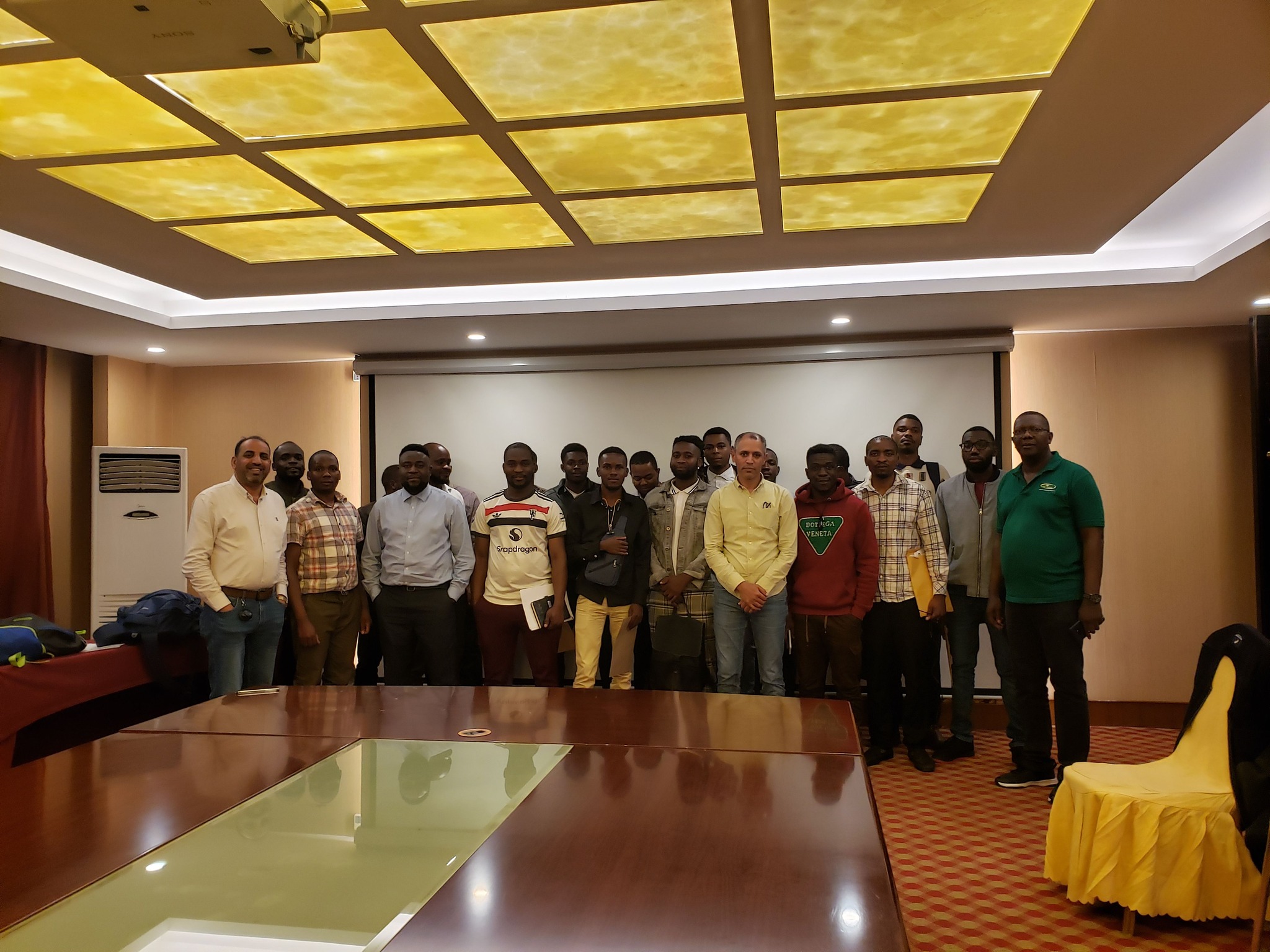 Listen: How to Master Your "Elevator Pitch" in 30 Seconds